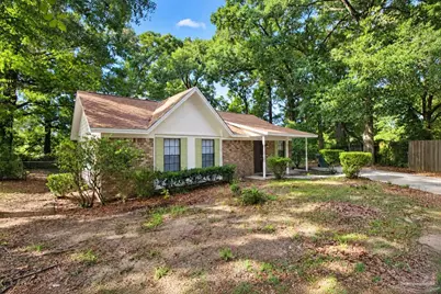 405 Cornwall Cir, Pensacola, FL 32514 - Photo 2