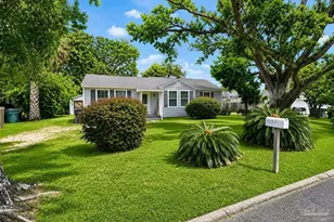 122 SE Gilliland Rd, Pensacola, FL 32507 - Photo 2