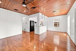 435 S 1st St, Pensacola, FL 32507 - Photo 10