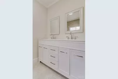 2303 W Brainerd St, Pensacola, FL 32505 - Photo 8
