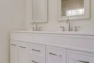 2303 W Brainerd St, Pensacola, FL 32505 - Photo 8
