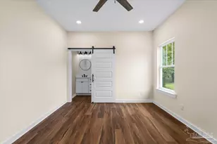 1106 N E St, Pensacola, FL 32501 - Photo 18
