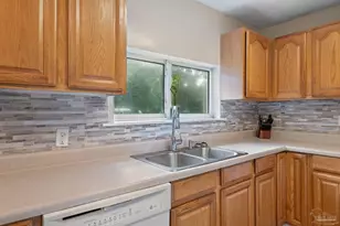 1212 Paulding Ave, Pensacola, FL 32507 - Photo 14