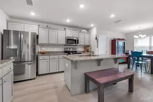 5655 Fawcett St, Milton, FL 32570 - Photo 10