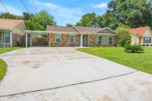 5791 Graymont Ln, Pensacola, FL 32526 - Photo 2