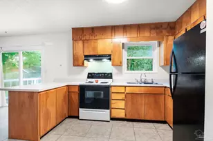 727 N 77th Ave, Pensacola, FL 32506 - Photo 6