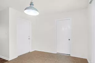 727 N 77th Ave, Pensacola, FL 32506 - Photo 12