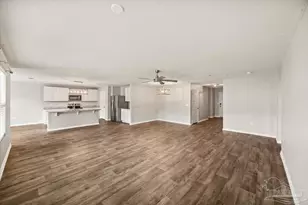 3885 James Stovall St, Pensacola, FL 32526 - Photo 8