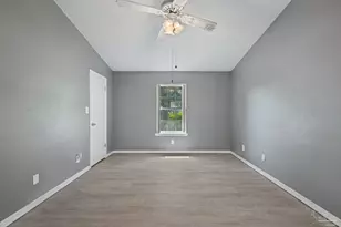 4402 Bellview Ave, Pensacola, FL 32526 - Photo 10