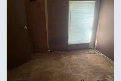 5103 Lake End Dr, Milton, FL 32583 - Photo 8