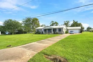 1709 Crest Ln, Molino, FL 32577 - Photo 4