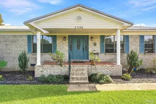 1709 Crest Ln, Molino, FL 32577 - Photo 2