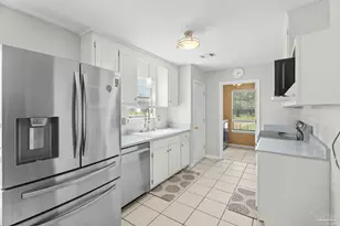 1709 Crest Ln, Molino, FL 32577 - Photo 10