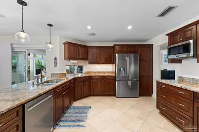 2739 Sunrunner Ln, Gulf Breeze, FL 32563 - Photo 10