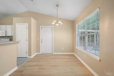 6610 Woodbrook Ct, Milton, FL 32583 - Photo 10