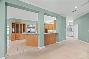 369 Gulfview Ln, Pensacola, FL 32507 - Photo 12