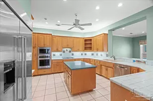 369 Gulfview Ln, Pensacola, FL 32507 - Photo 16