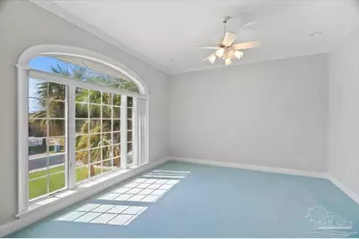 369 Gulfview Ln, Pensacola, FL 32507 - Photo 8