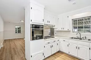 7605 Harvey St, Pensacola, FL 32506 - Photo 10