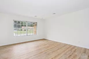 7605 Harvey St, Pensacola, FL 32506 - Photo 14