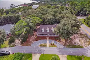 4701 Soule Pl, Gulf Breeze, FL 32563 - Photo 2