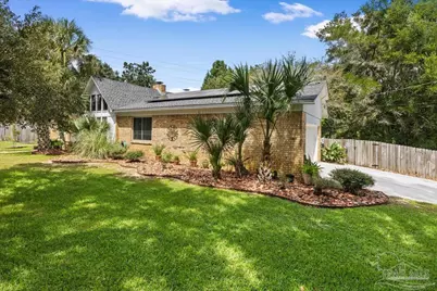 6006 W Shore Dr, Pensacola, FL 32526 - Photo 2