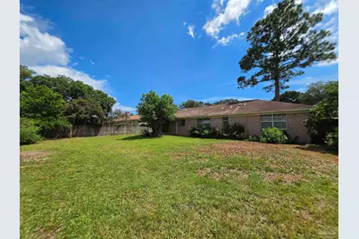 6942 Falcon Dr, Pensacola, FL 32526 - Photo 2