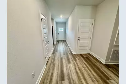 8084 Fir Tree Dr, Milton, FL 32583 - Photo 2