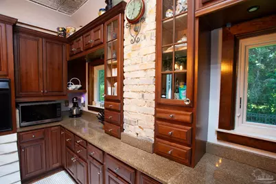 114 W De Soto St, Pensacola, FL 32501 - Photo 26