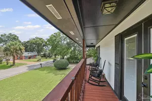 121 Lovett Pl, Pensacola, FL 32506 - Photo 4