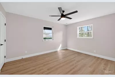 2015 Americus Ave, Pensacola, FL 32507 - Photo 10