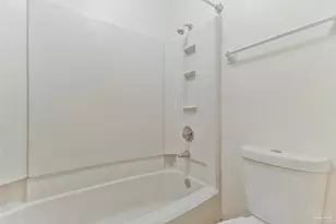 5001 Grande Dr, Pensacola, FL 32504 - Photo 38