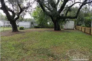 250 Chestnut St, Pensacola, FL 32506 - Photo 2