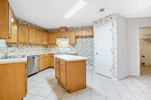 6751 Rickwood Dr, Pensacola, FL 32526 - Photo 10