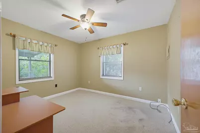 402 Clairmont Dr, Pensacola, FL 32506 - Photo 36