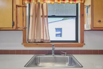 402 Clairmont Dr, Pensacola, FL 32506 - Photo 18
