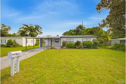 402 Clairmont Dr, Pensacola, FL 32506 - Photo 2