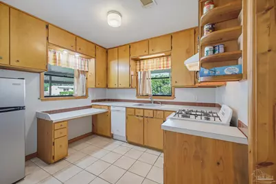 402 Clairmont Dr, Pensacola, FL 32506 - Photo 14