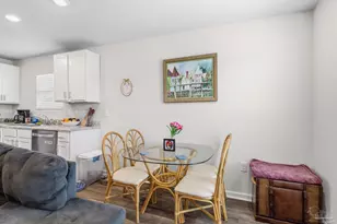 2509 Sutton Pl Dr, Cantonment, FL 32533 - Photo 10