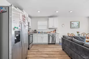 2509 Sutton Pl Dr, Cantonment, FL 32533 - Photo 12