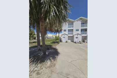 1414 Bahia Dr #D, Navarre, FL 32566 - Photo 2