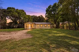 2403 E Johnson Ave, Pensacola, FL 32514 - Photo 1