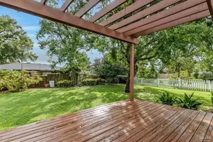 621 Whitney Dr, Pensacola, FL 32503 - Photo 44