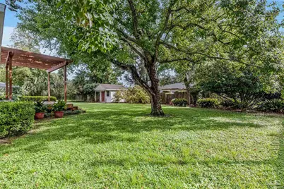 621 Whitney Dr, Pensacola, FL 32503 - Photo 52