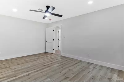 621 Whitney Dr, Pensacola, FL 32503 - Photo 18