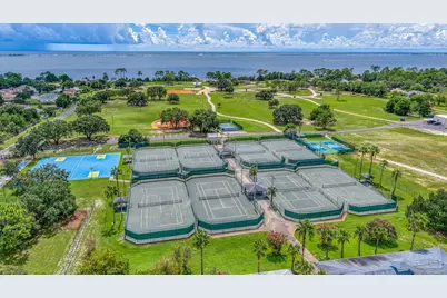 2419 Basswood Dr, Navarre, FL 32566 - Photo 4