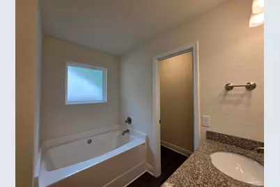 5165 Peach Dr, Pace, FL 32571 - Photo 10
