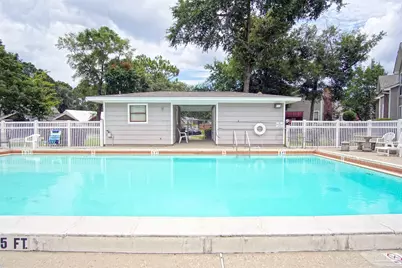 7171 N 9th Ave #E7, Pensacola, FL 32504 - Photo 2
