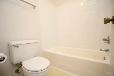7171 N 9th Ave #E7, Pensacola, FL 32504 - Photo 12
