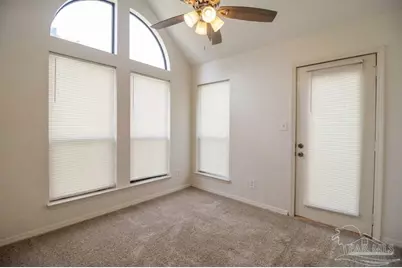 7171 N 9th Ave #E7, Pensacola, FL 32504 - Photo 6